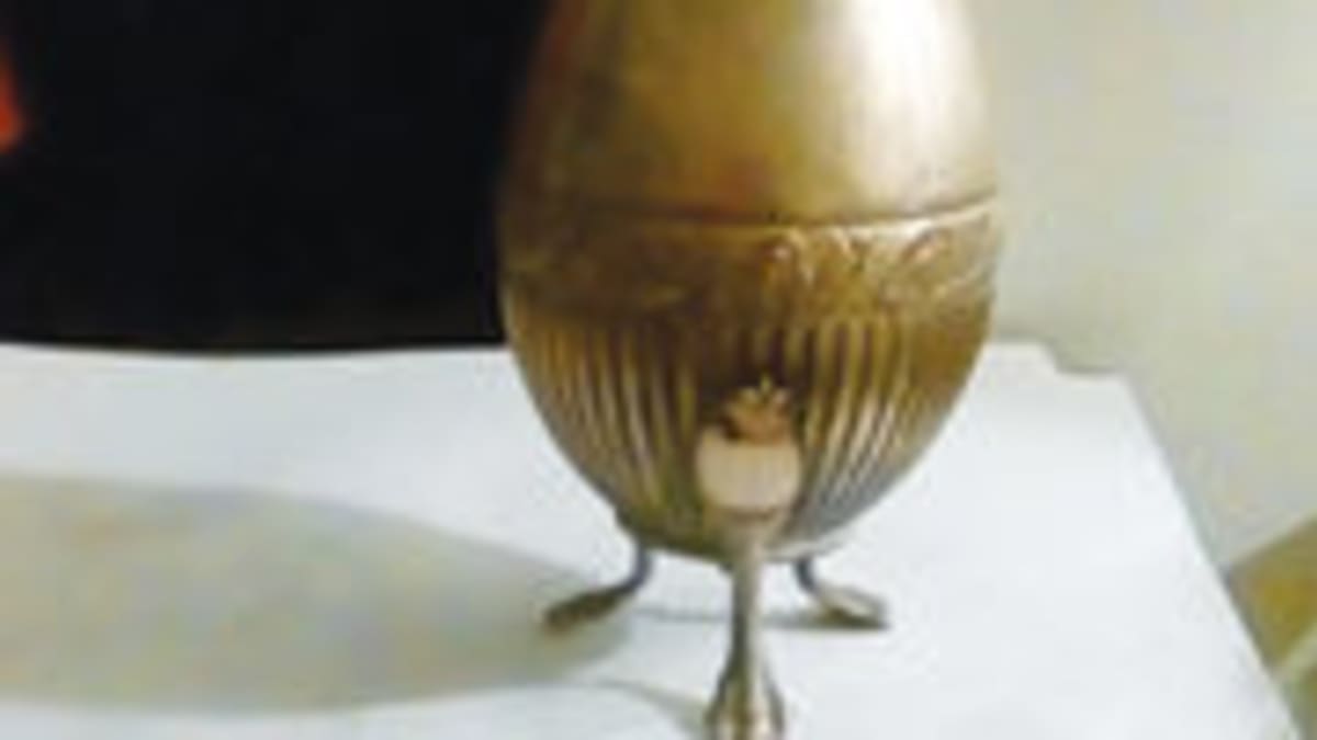 How to Accurately Determine Antique Brass Vase Value - APPRAISILY