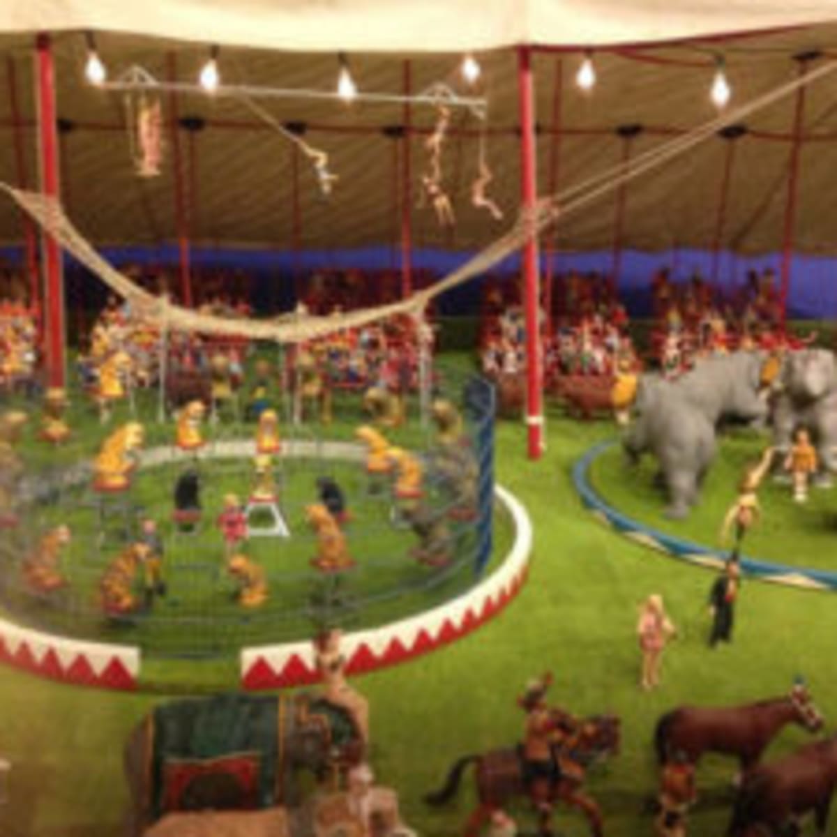 Hand-crafted miniature circus needs home - Antique Trader
