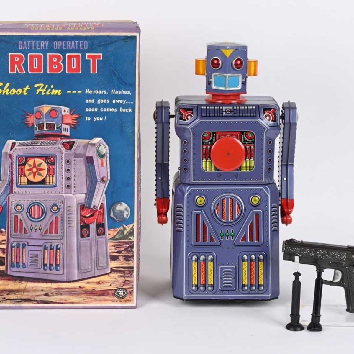 Gang of Five Target Robot Sells for $34,440 at Auction - Antique 