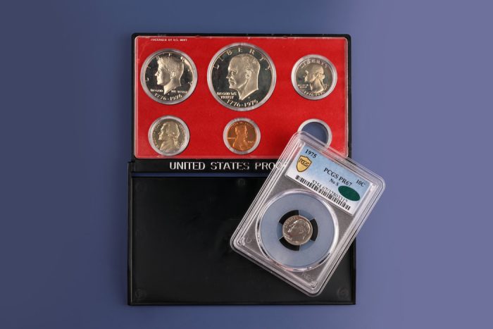 1975 Proof Set San Francisco Mint featuring no S dime