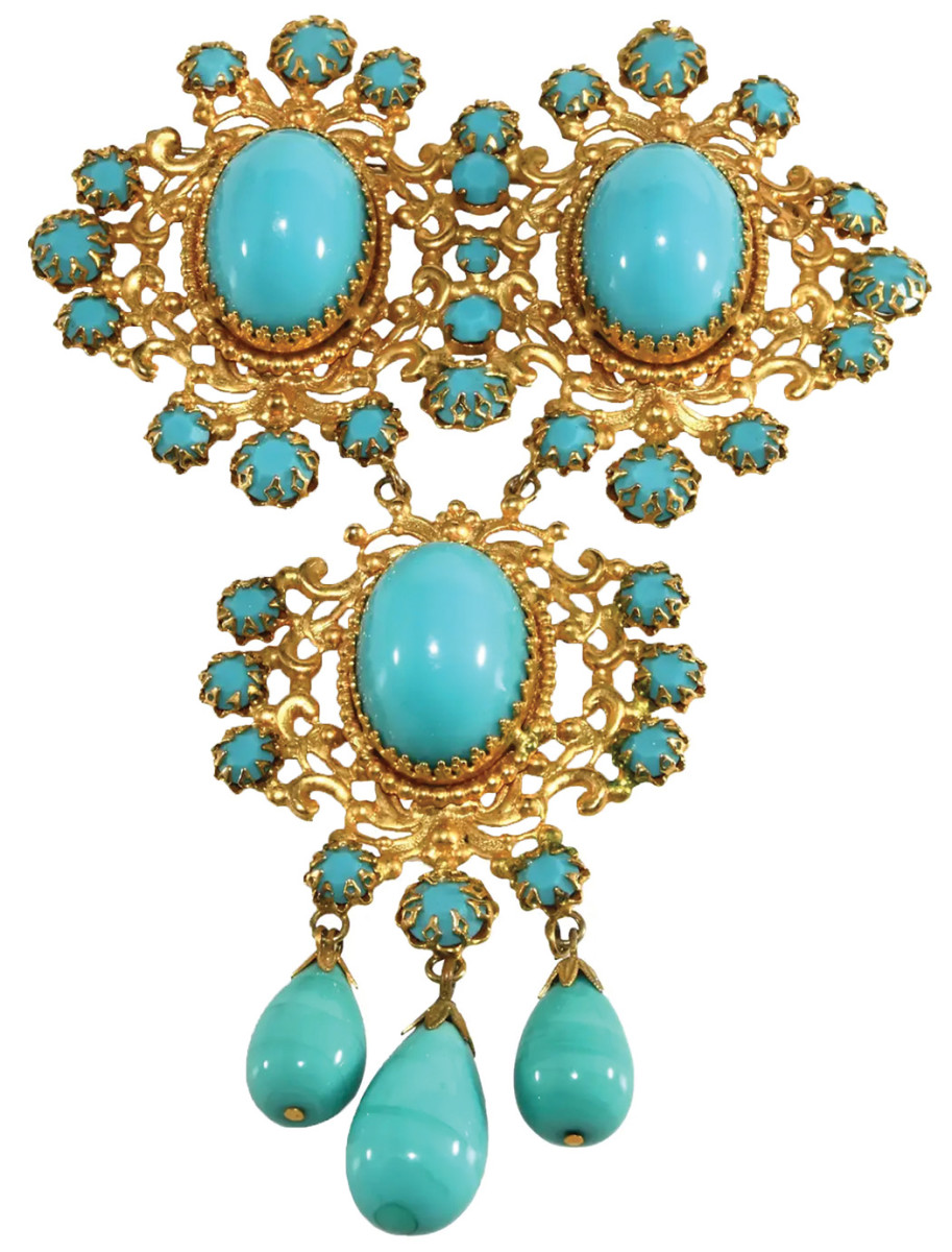 Fantastic Plastic: Collecting Mid-Century Costume Jewelry - Antique Trader